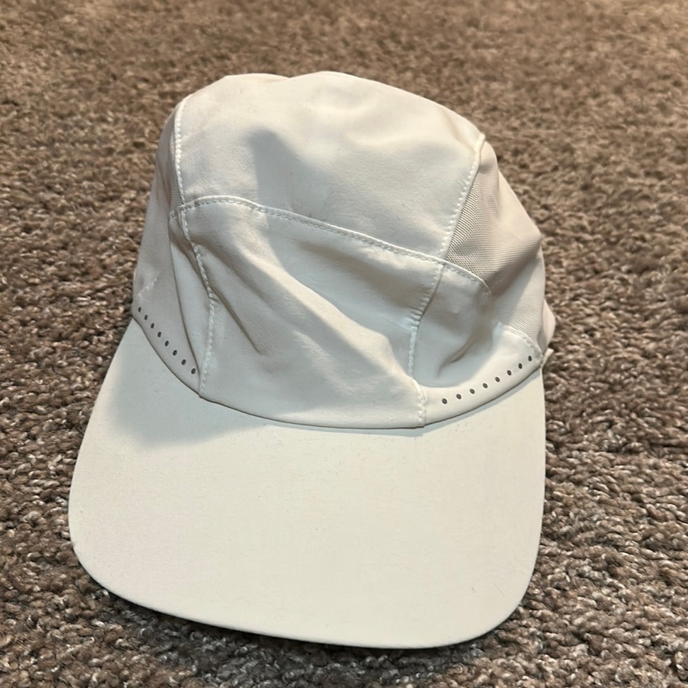 lululemon hat